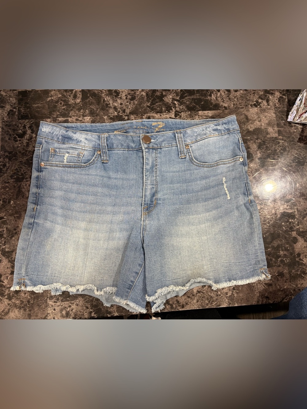 Seven7 Distressed Frayed Hem Denim Weekend Shorts Size 12
